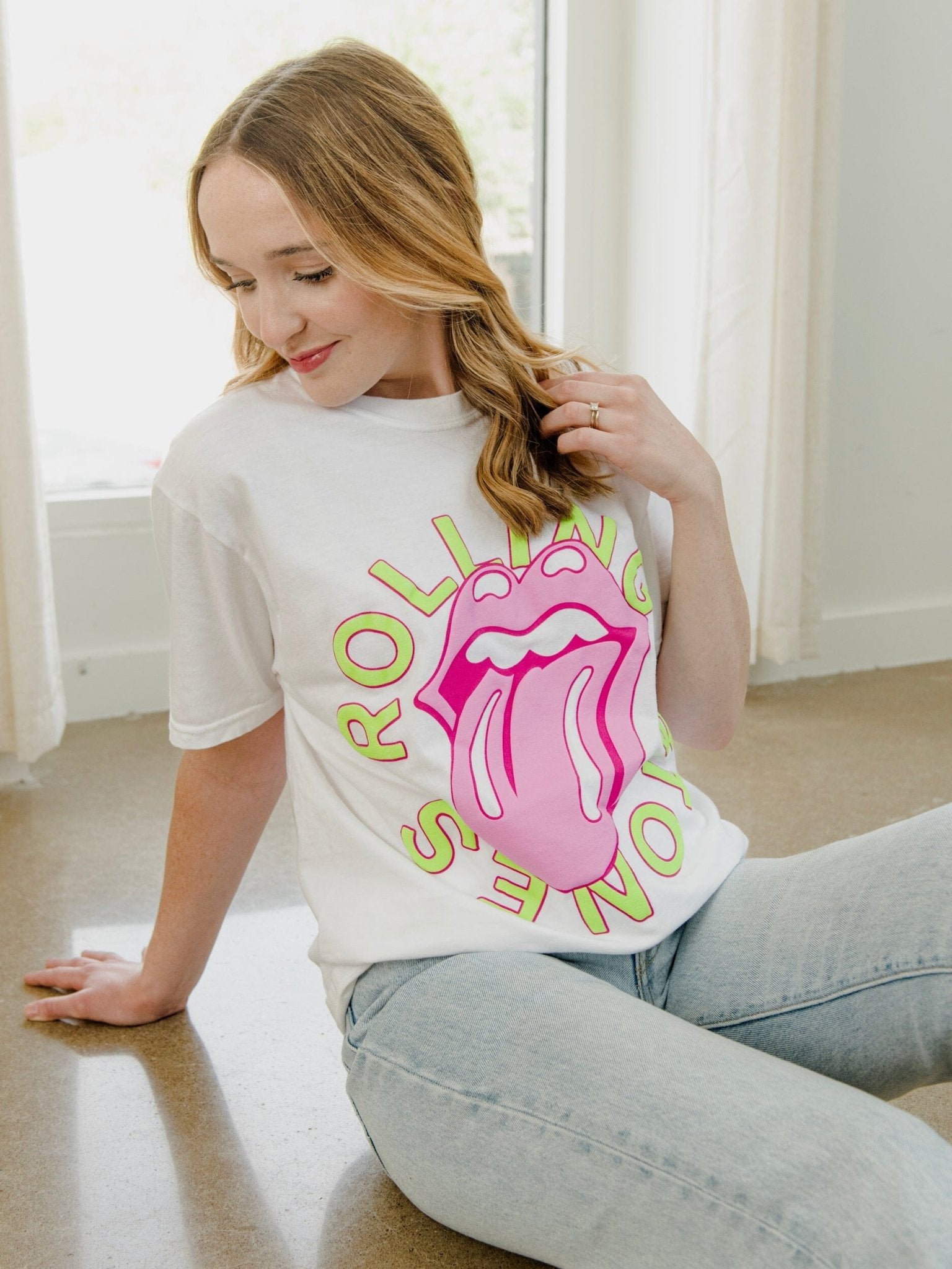 l*s様 Rolling Stones ストライプ Tシャツ Rolling Stones Neon Puff Classic Lick Comfort Wash White Tee