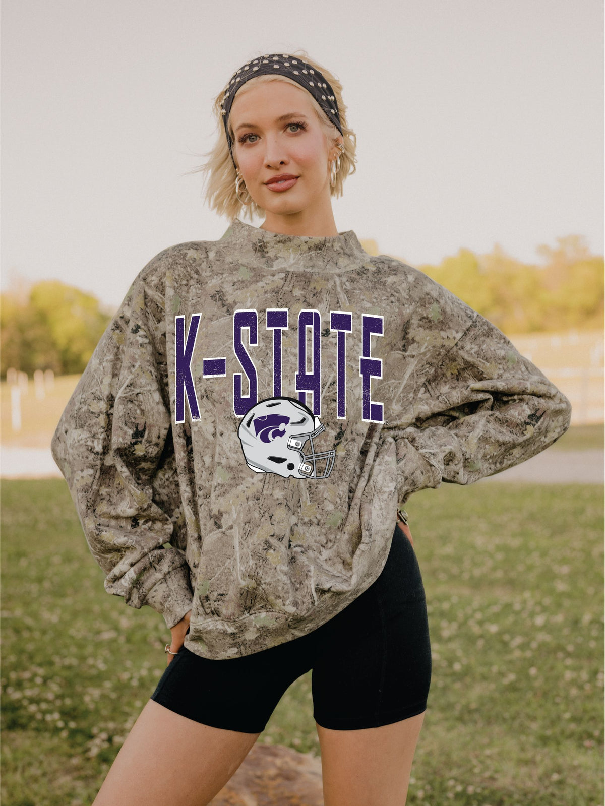 KSU Wildcats Helmet Fade Camo Weekend Mock Neck Sweatshirt