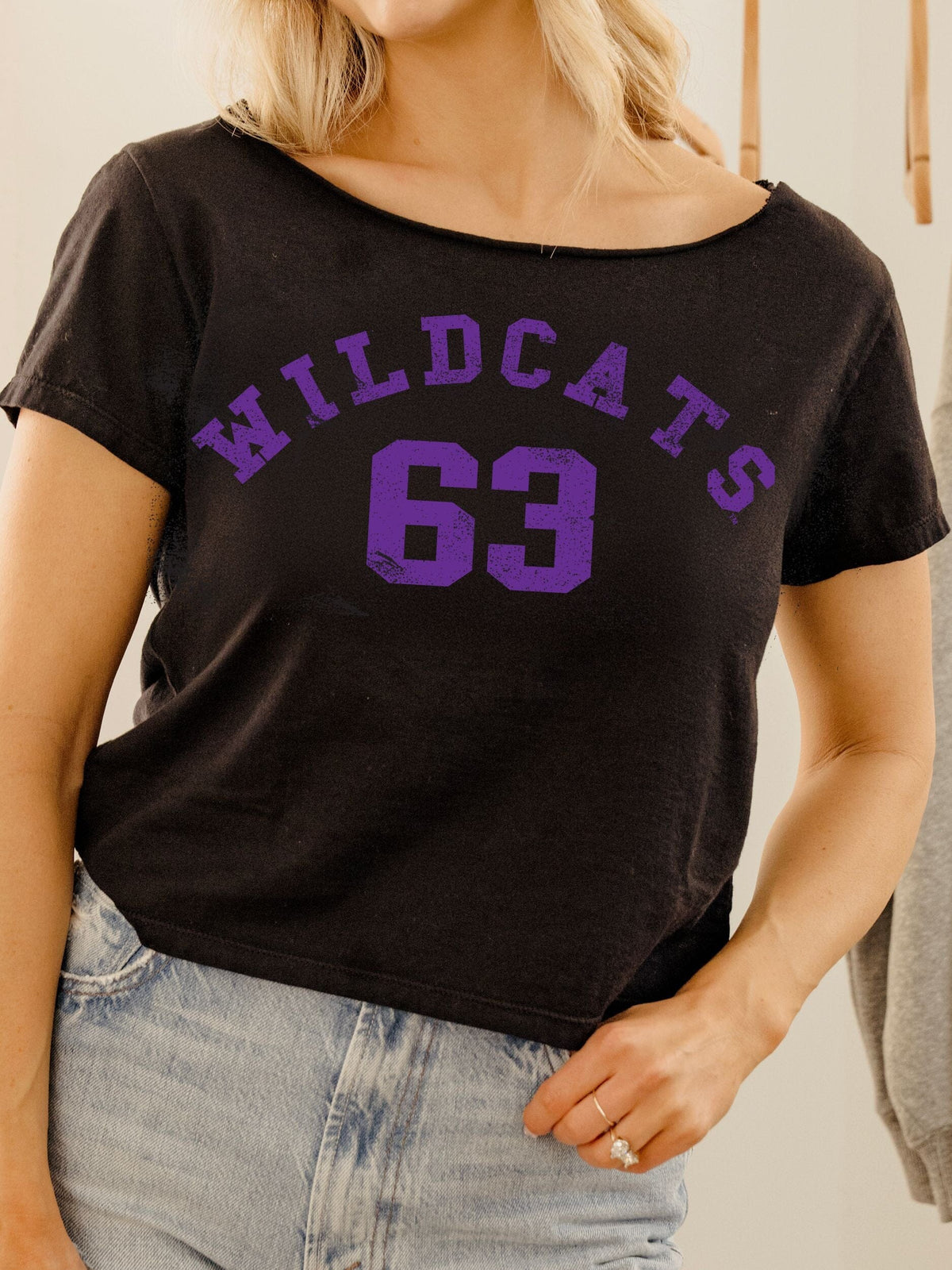 KSU Wildcats College Arch Black Off Shoulder Tee