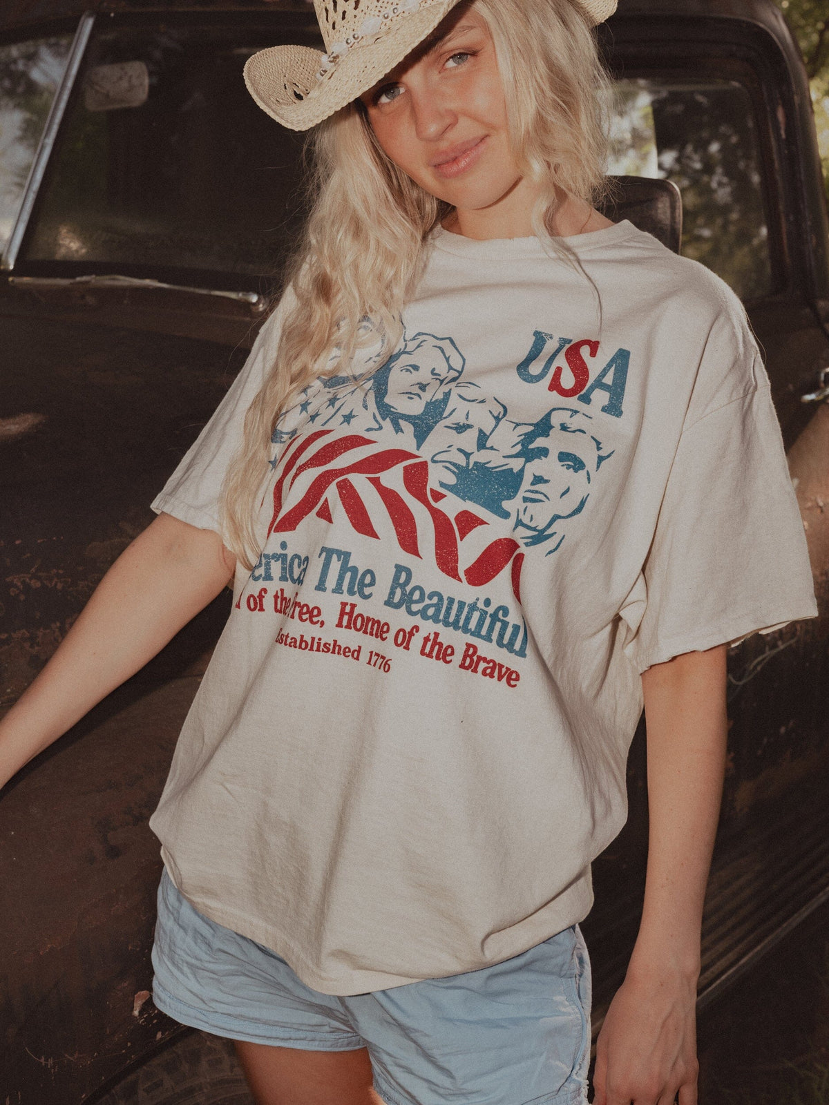 USA Mount Rushmore Off White Thrifted Tee