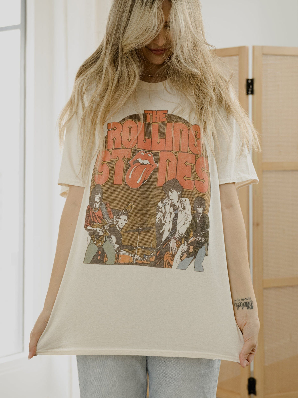 Rolling Stones Stage Circle Off White Thrifted Distressed Tee