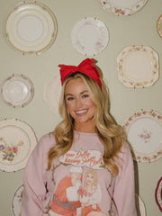 Dolly Parton I Saw Dolly Kissing Santa Pink Thrifted Sweatshirt