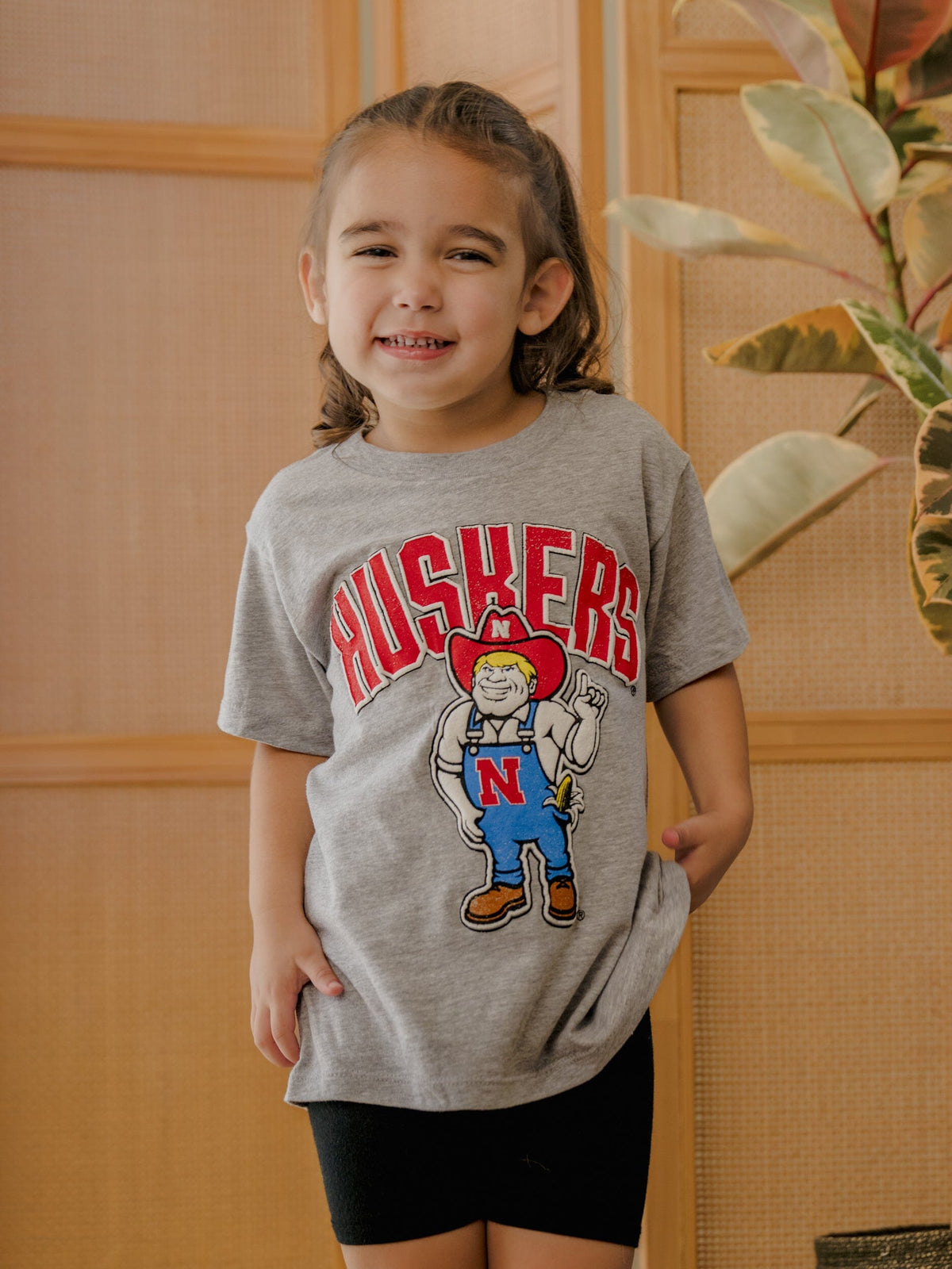 Children's Nebraska Huskers Cartoon Mascot Gray Tee