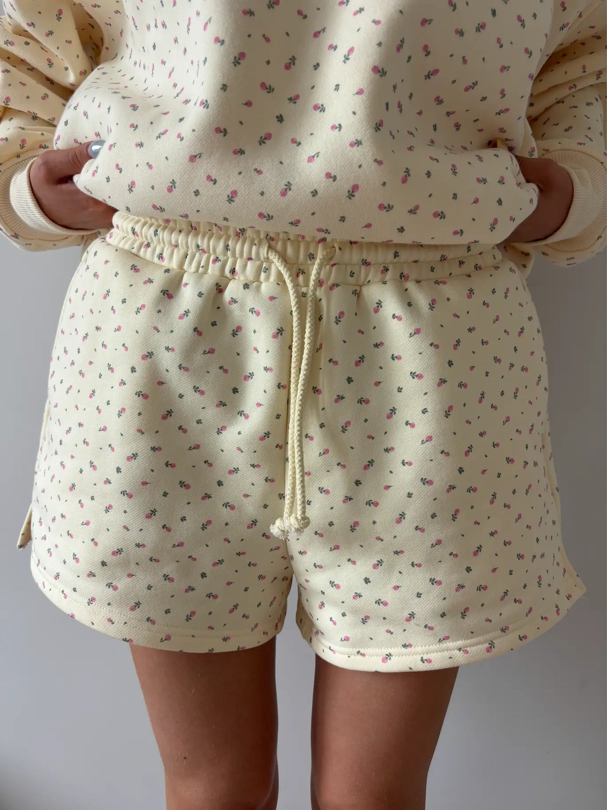 Blank Toasted Cream Roses Shorts