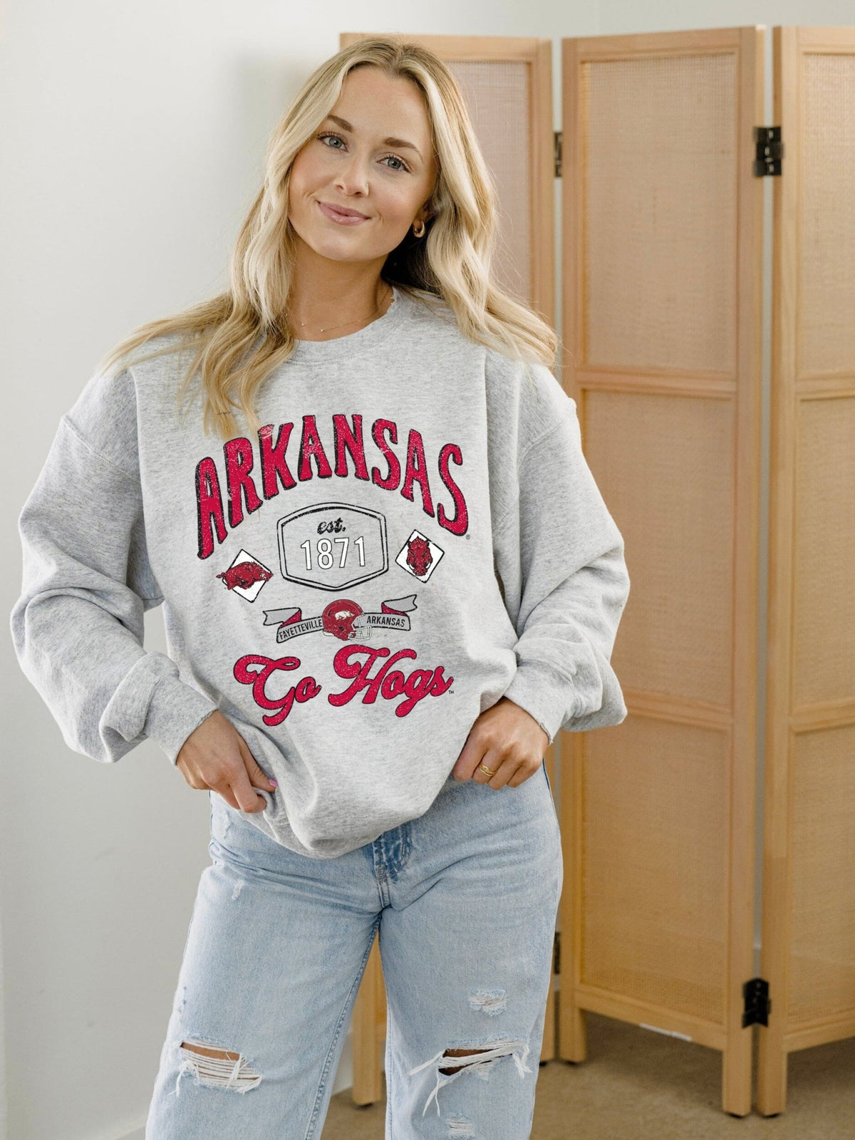 Arkansas Razorbacks Patches 25 Ash Gray Thrifted Sweatshirt