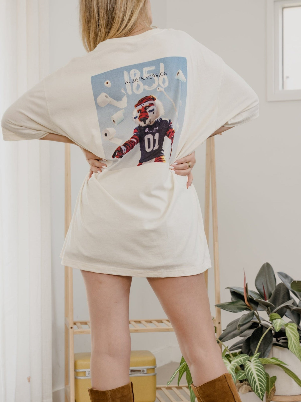 Auburn Tigers Aubie's Version Off White One Size Tee