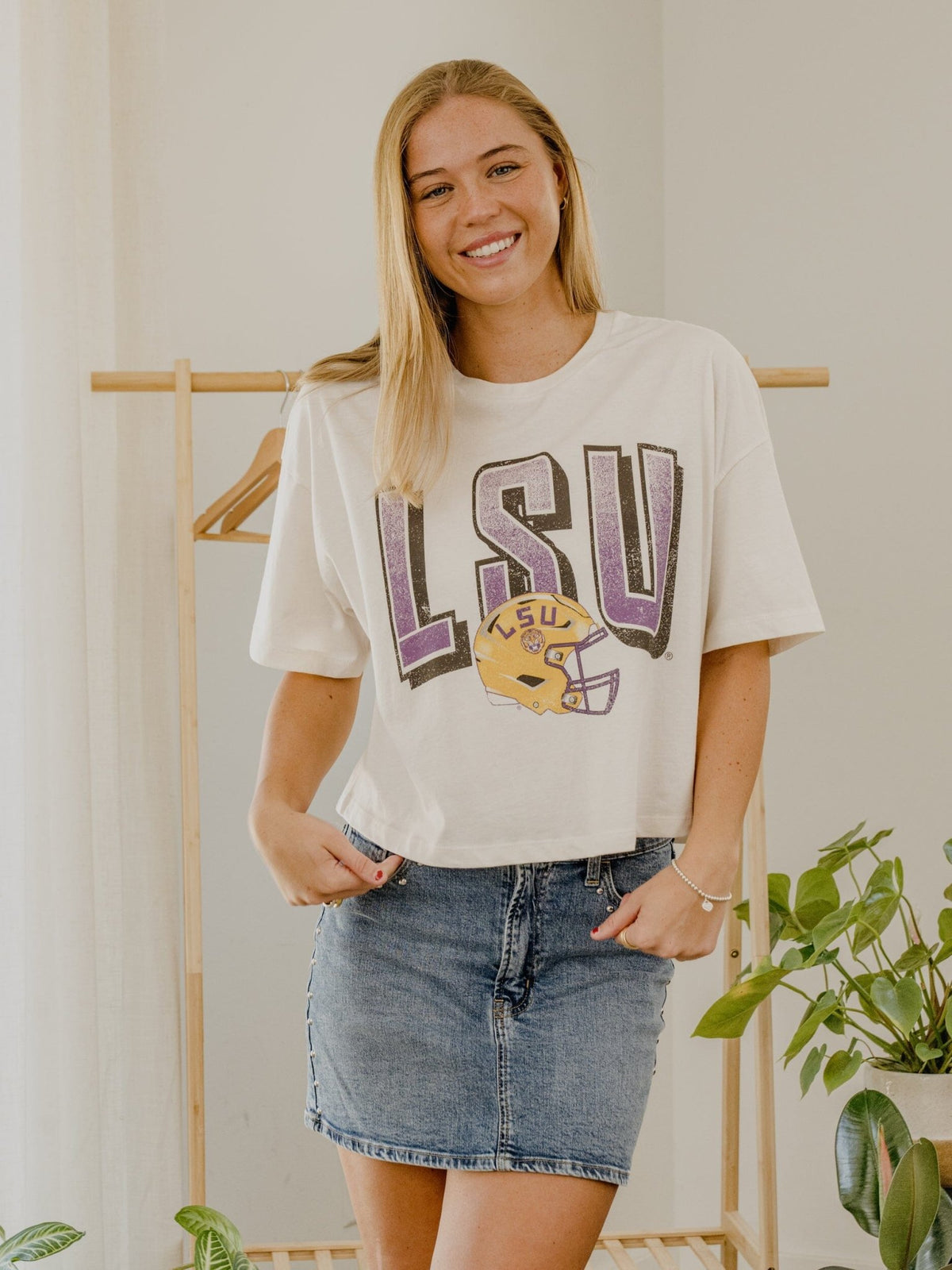 LSU Tigers Helmet Fade Off White Cropped Tee