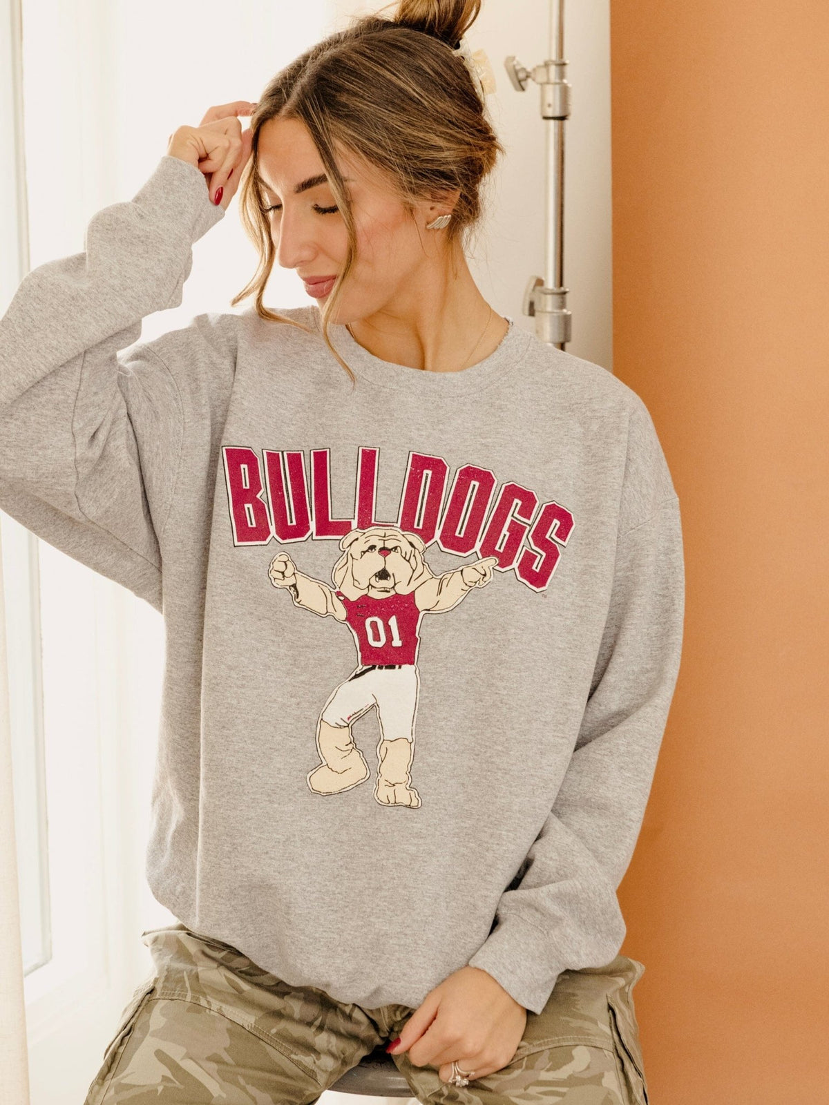 Mississippi State Bulldogs Cartoon Mascot Puff Ink Gray Thrifted Sweatshirt