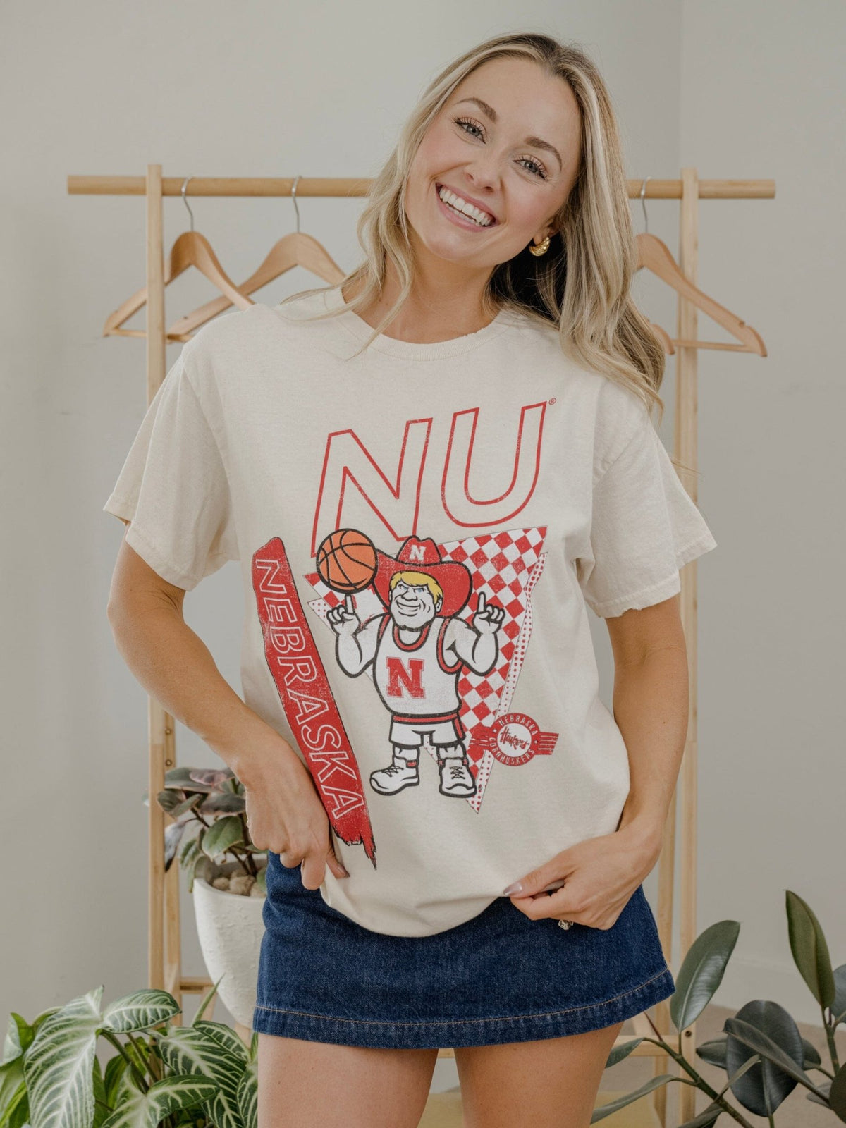 Nebraska Huskers Courtside Basketball Off White Thrifted Tee