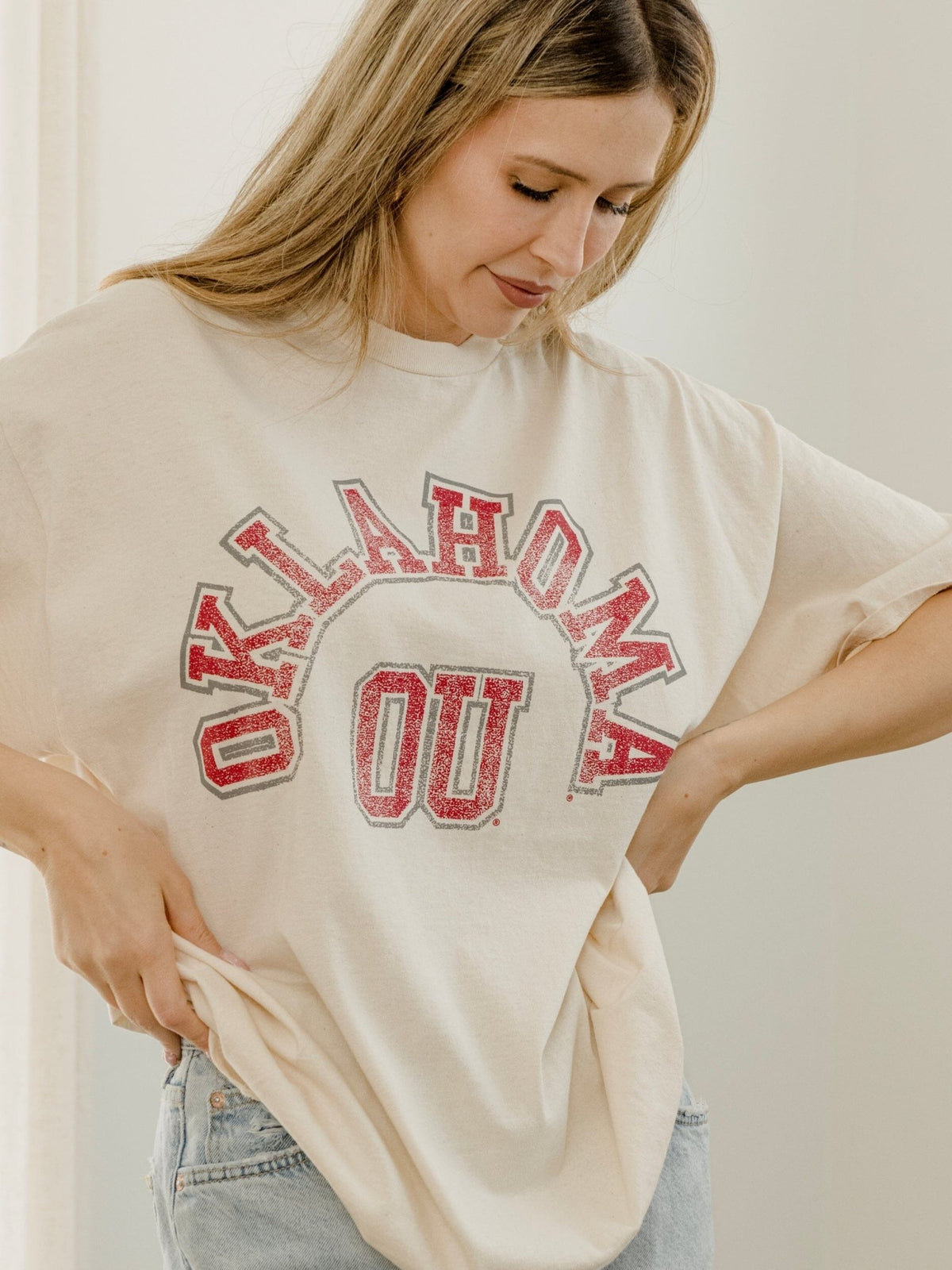 OU Mega Arch Off White Thrifted Tee