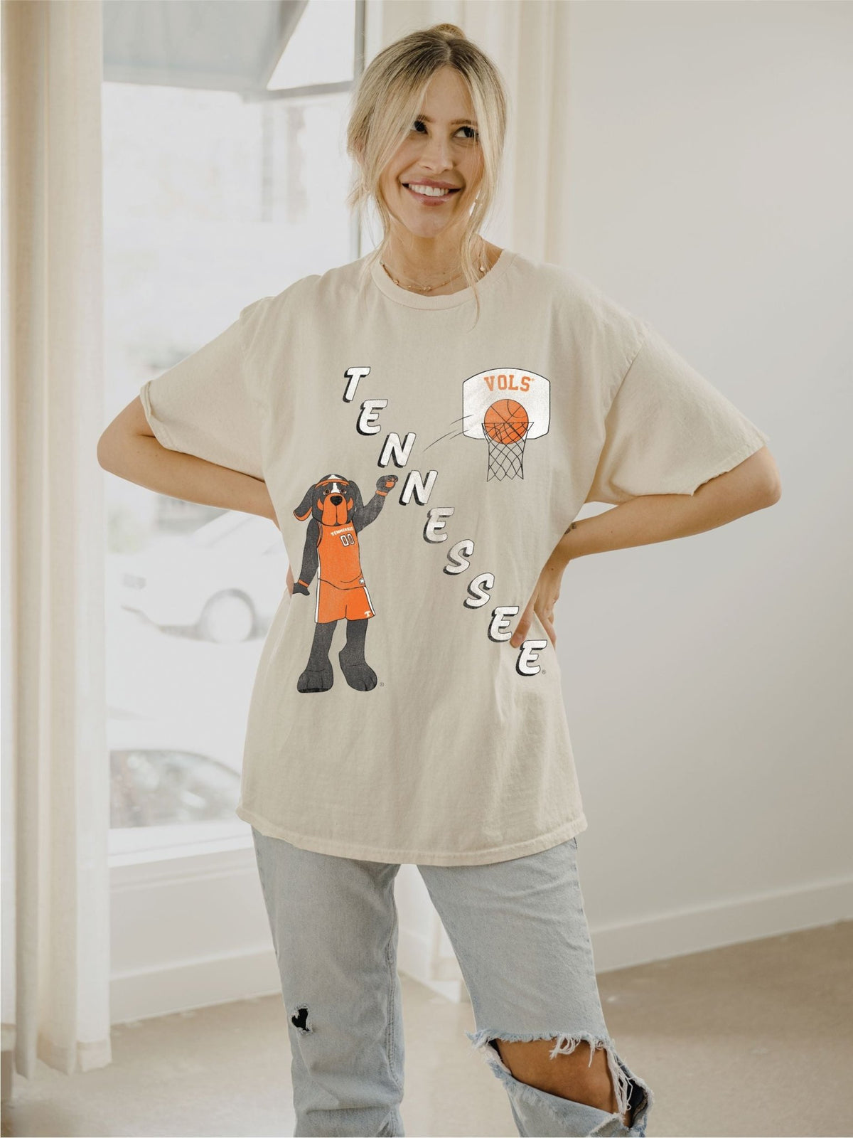 Tennessee Vols Retro Basketball Off White Thrifted Tee