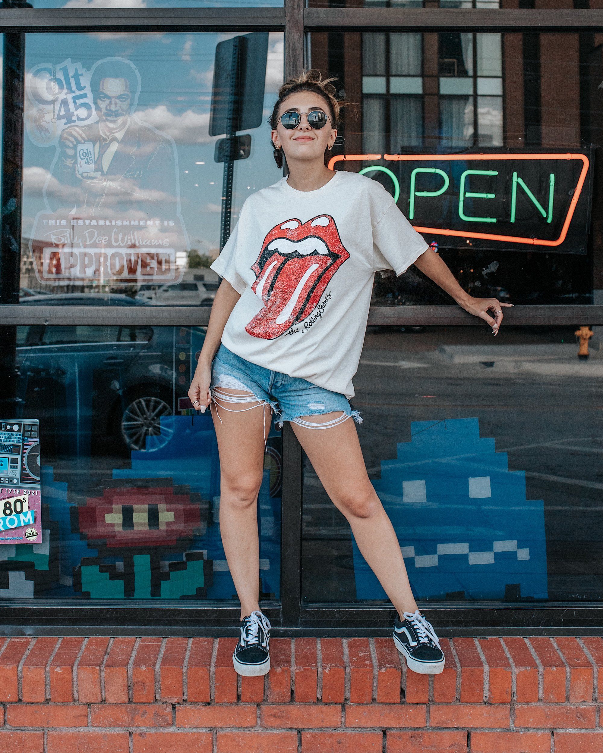 Rolling Stones Lick Off White Thrifted Distressed Tee - shoplivylu