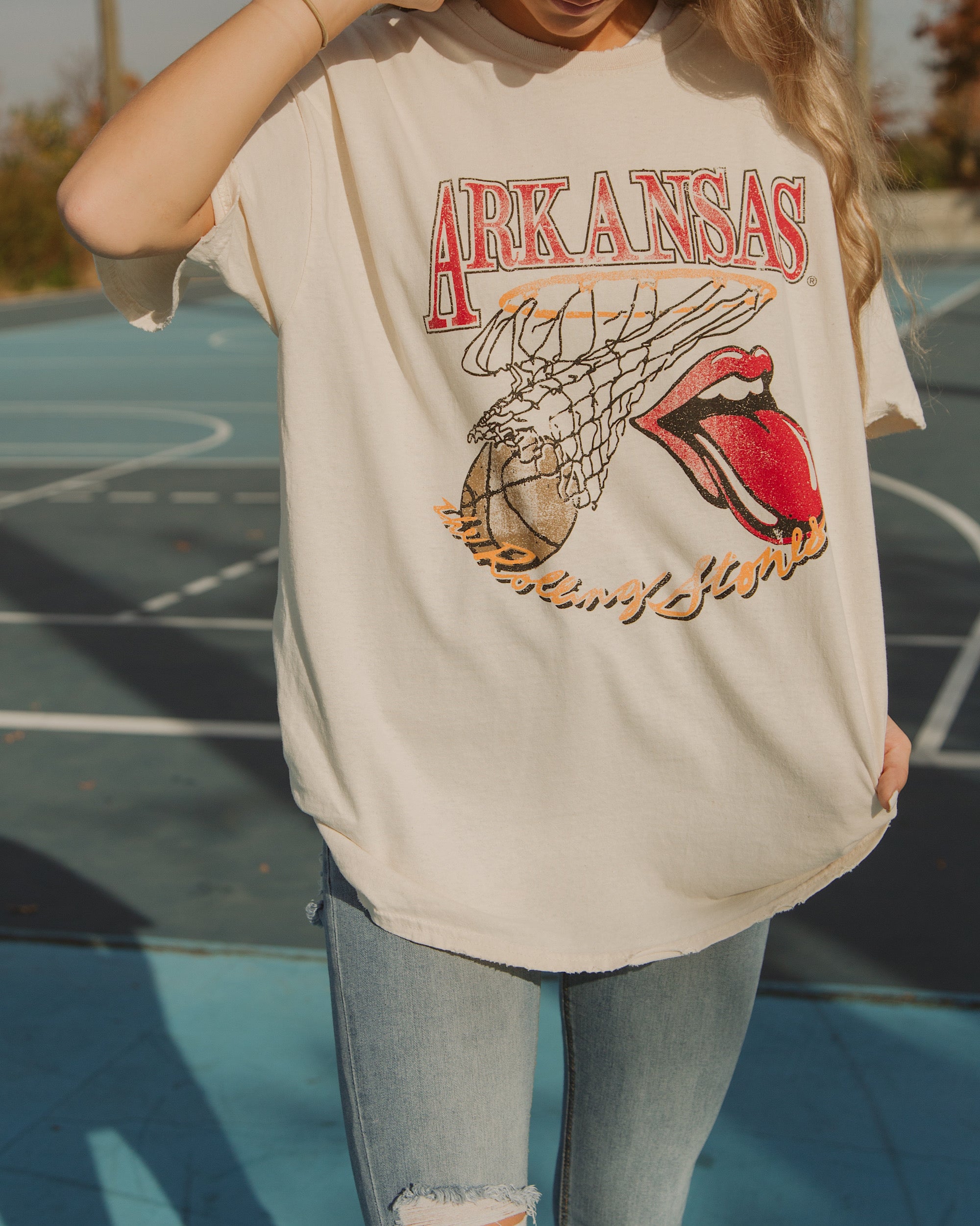 Rolling Stones Arkansas Basketball Net Off White Thrifted Tee - shoplivylu