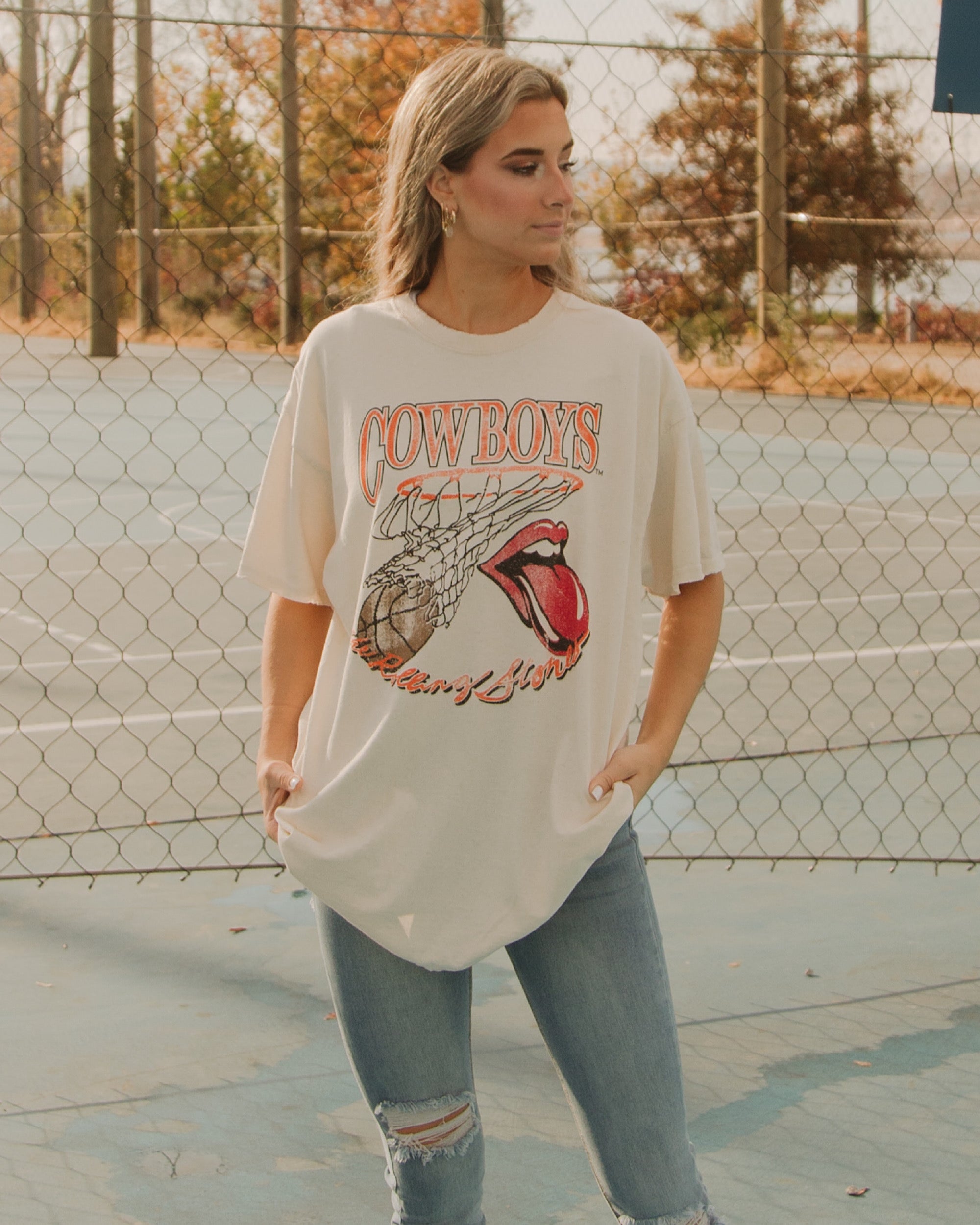 Rolling Stones Cowboys Basketball Net Off White Thrifted Tee - shoplivylu
