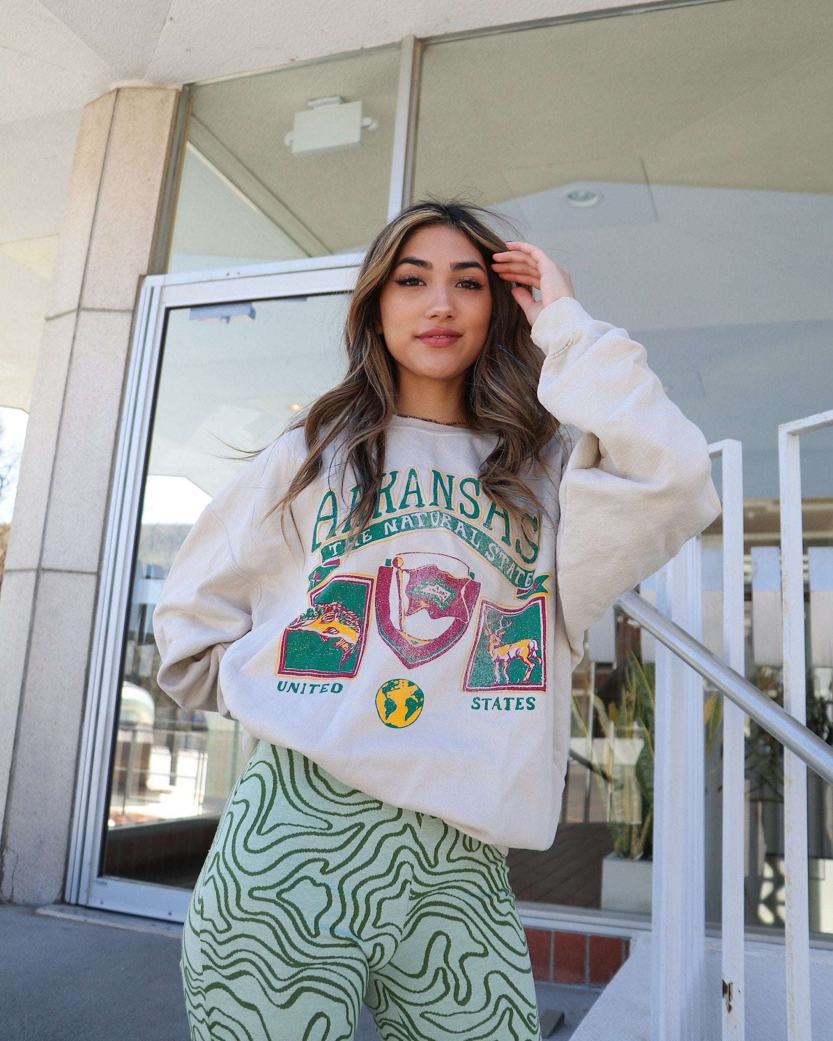 Arkansas Patch Sand Thrifted Sweatshirt - shoplivylu