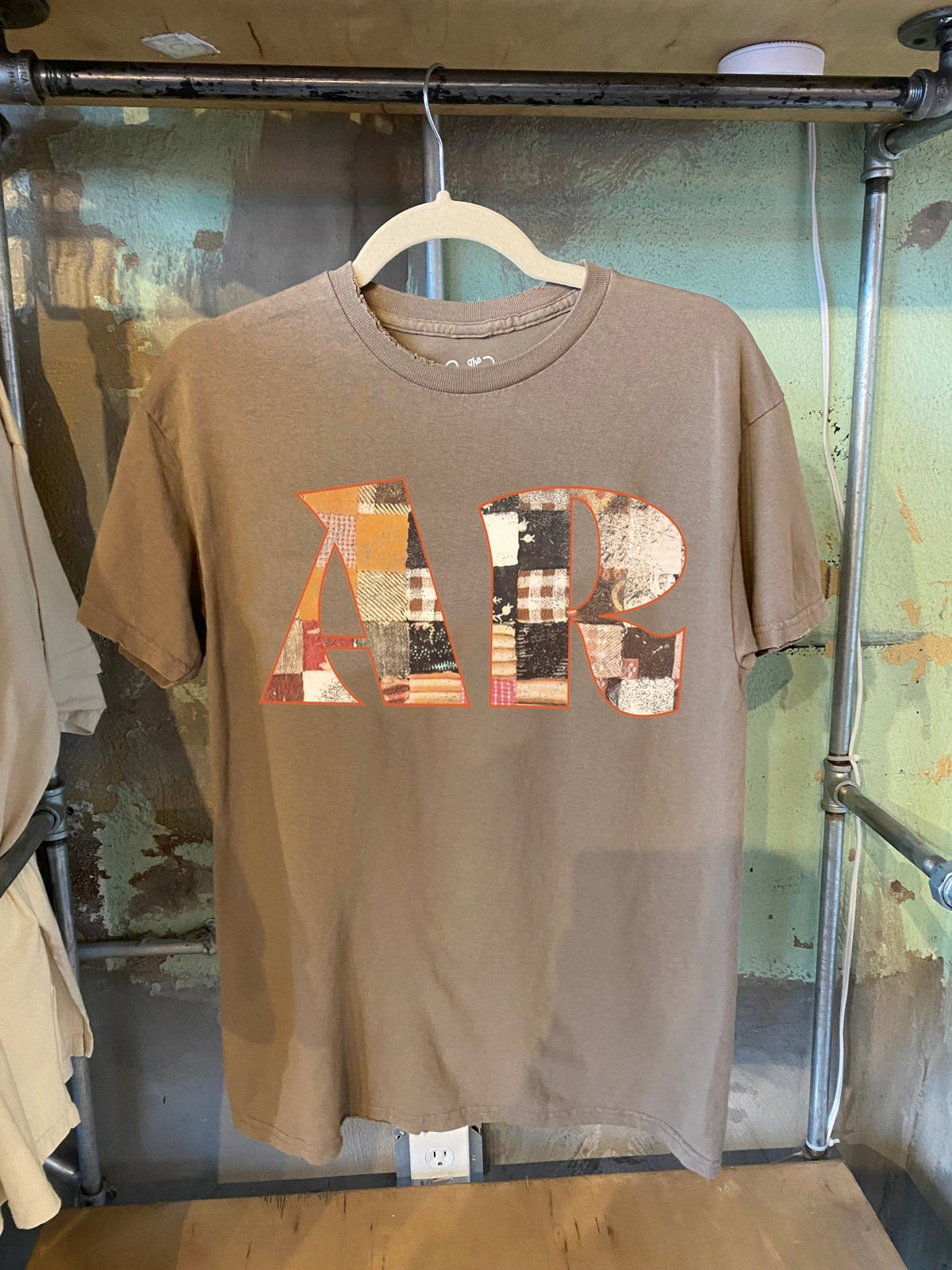 Arkansas Quilt Brown Thrifted Tee - shoplivylu