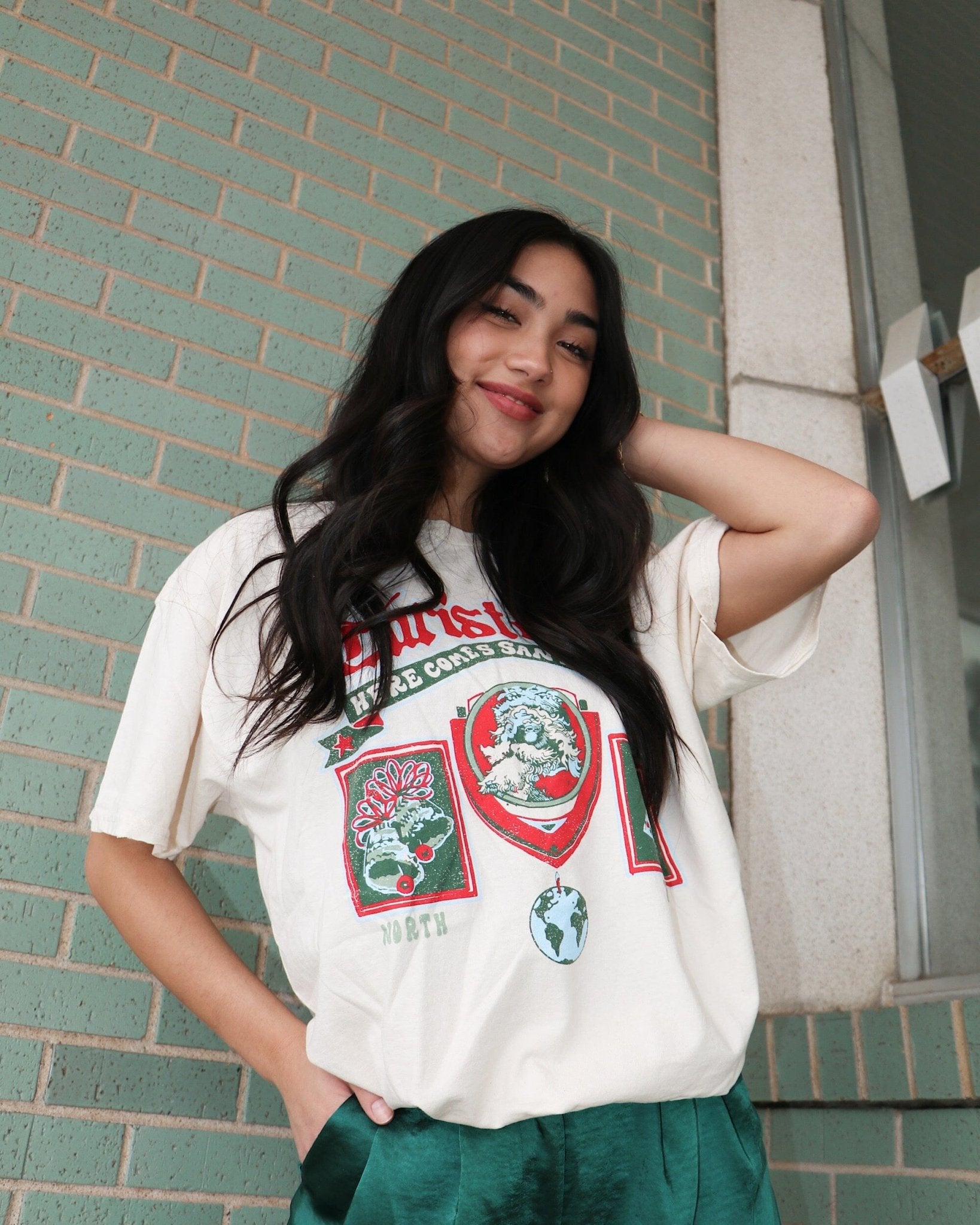 Christmas Patch Off White Thrifted Tee - shoplivylu