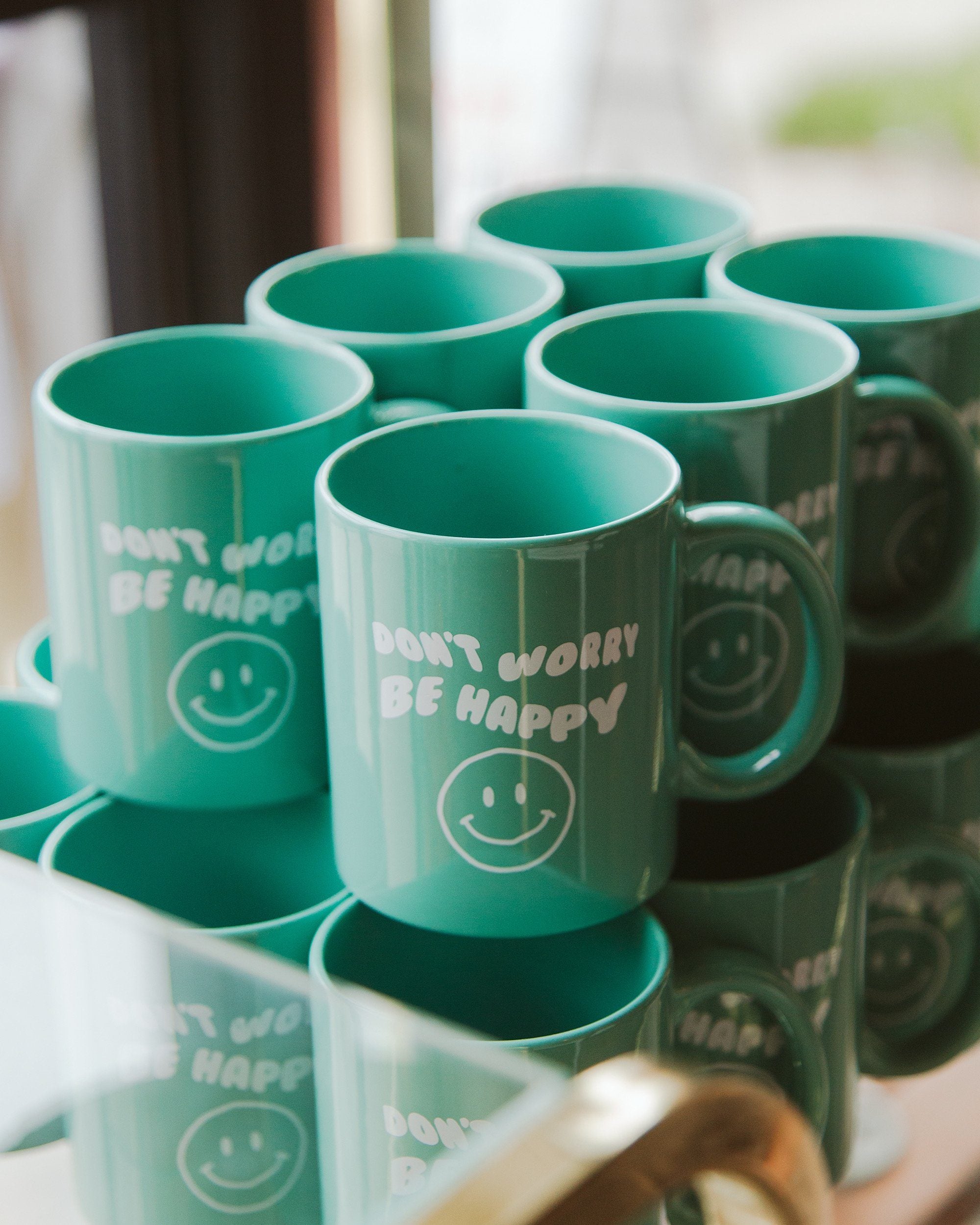 Don't Worry Be Happy Green Mug - shoplivylu