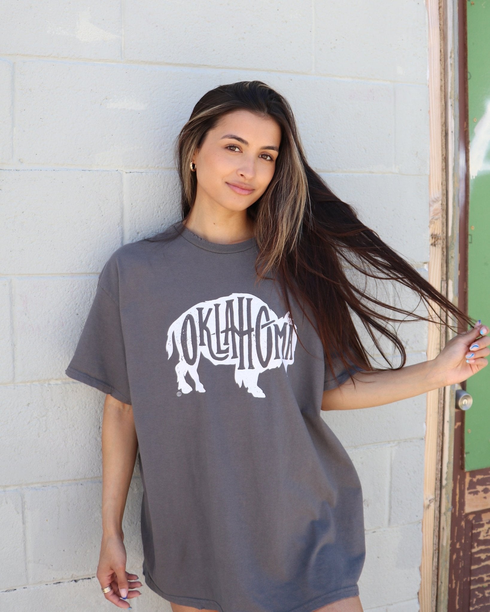 Oklahoma Bison Charcoal Thrifted Tee - shoplivylu