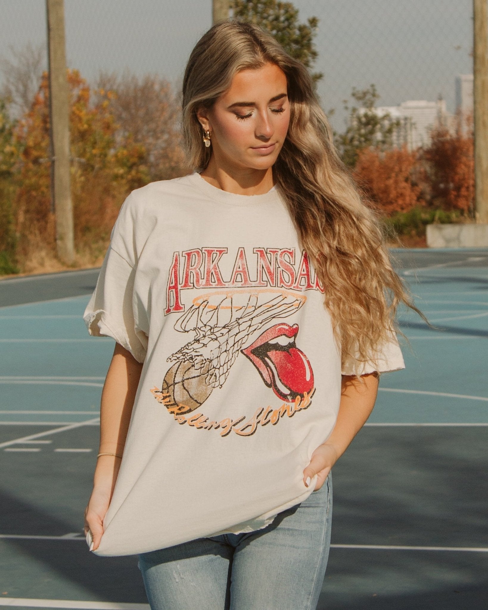 Rolling Stones Arkansas Basketball Net Off White Thrifted Tee - shoplivylu