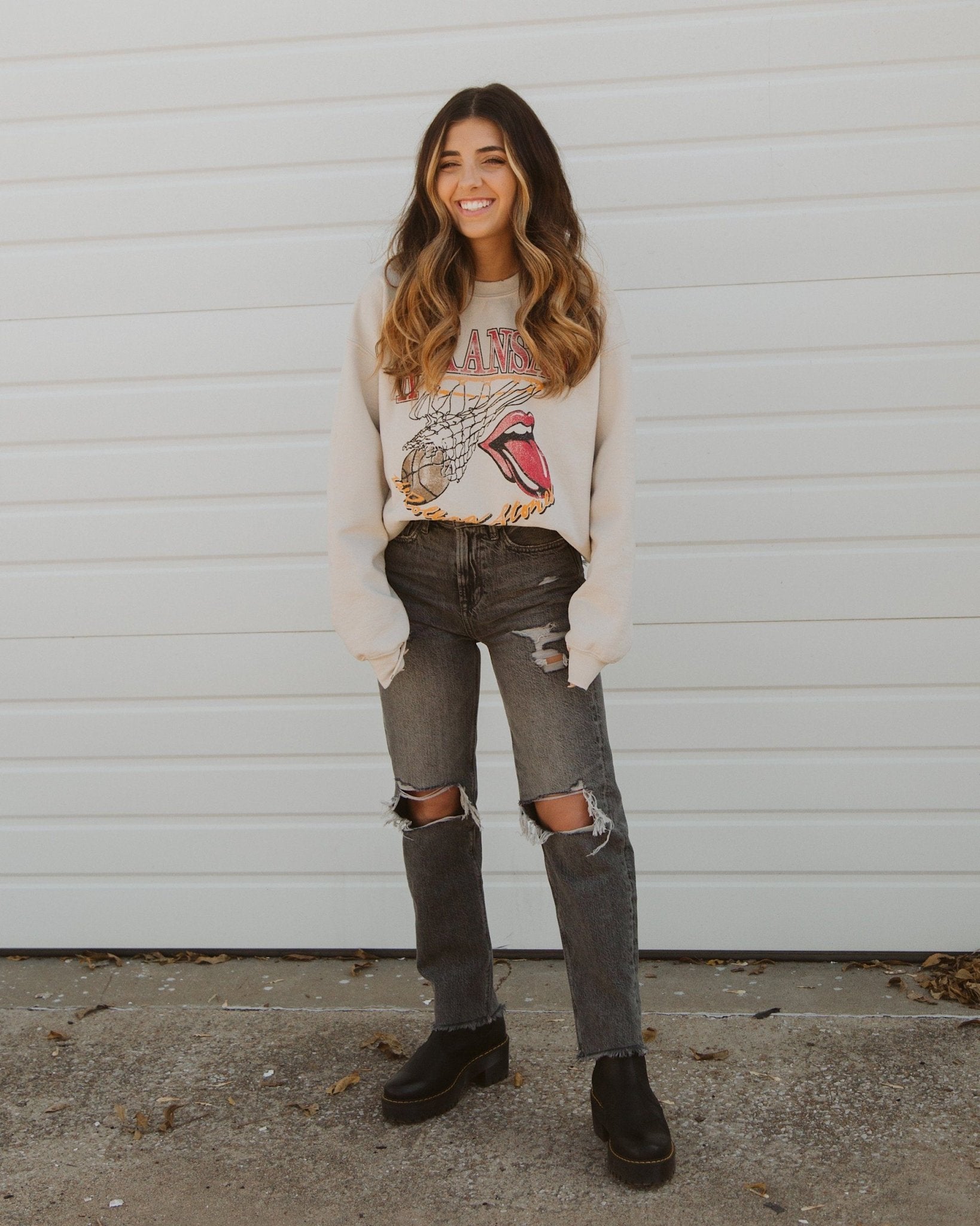 Rolling Stones Arkansas Basketball Net Sand Thrifted Sweatshirt - shoplivylu