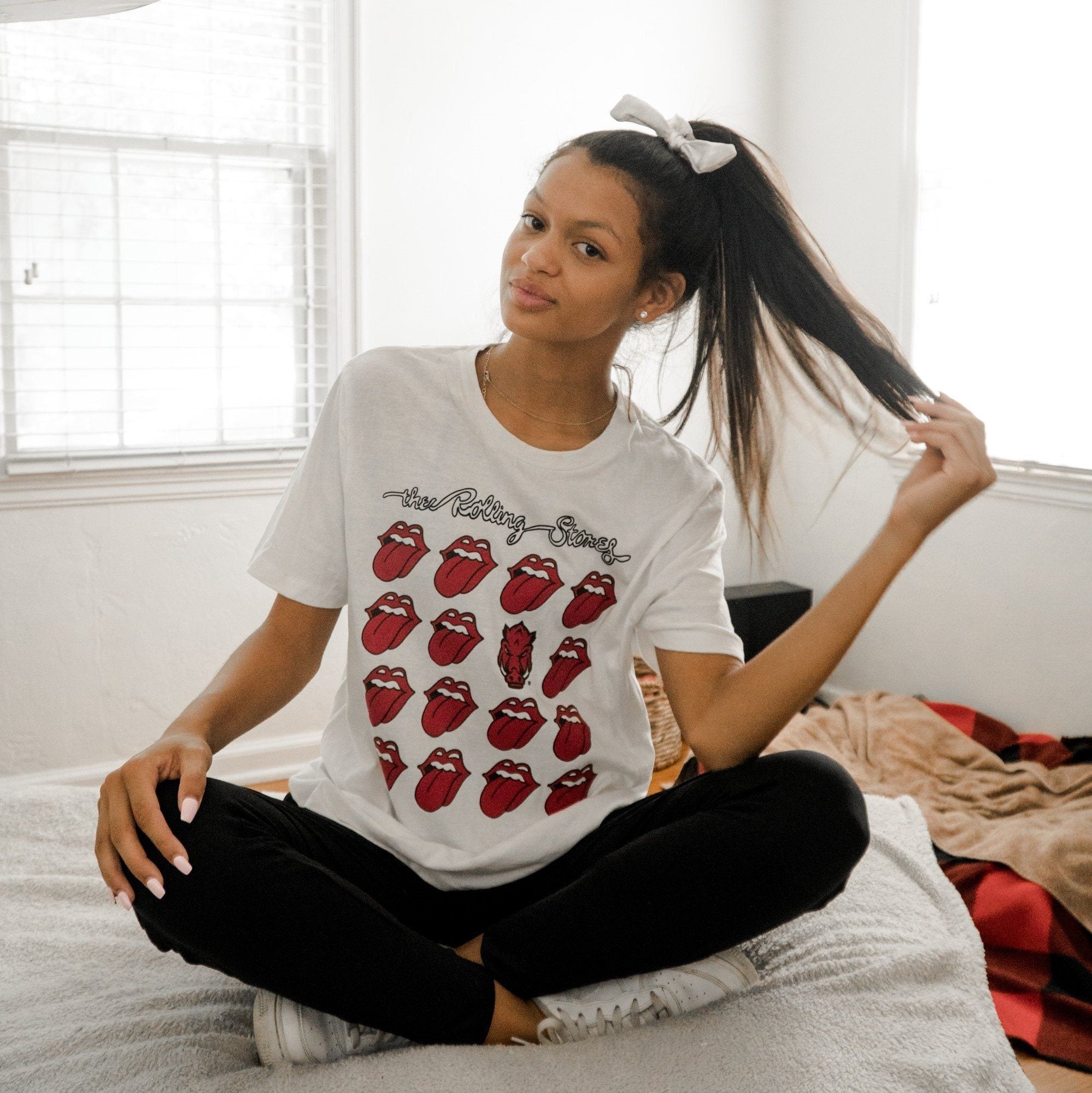 Rolling Stones Arkansas Razorbacks Multi Lick White Tee - shoplivylu