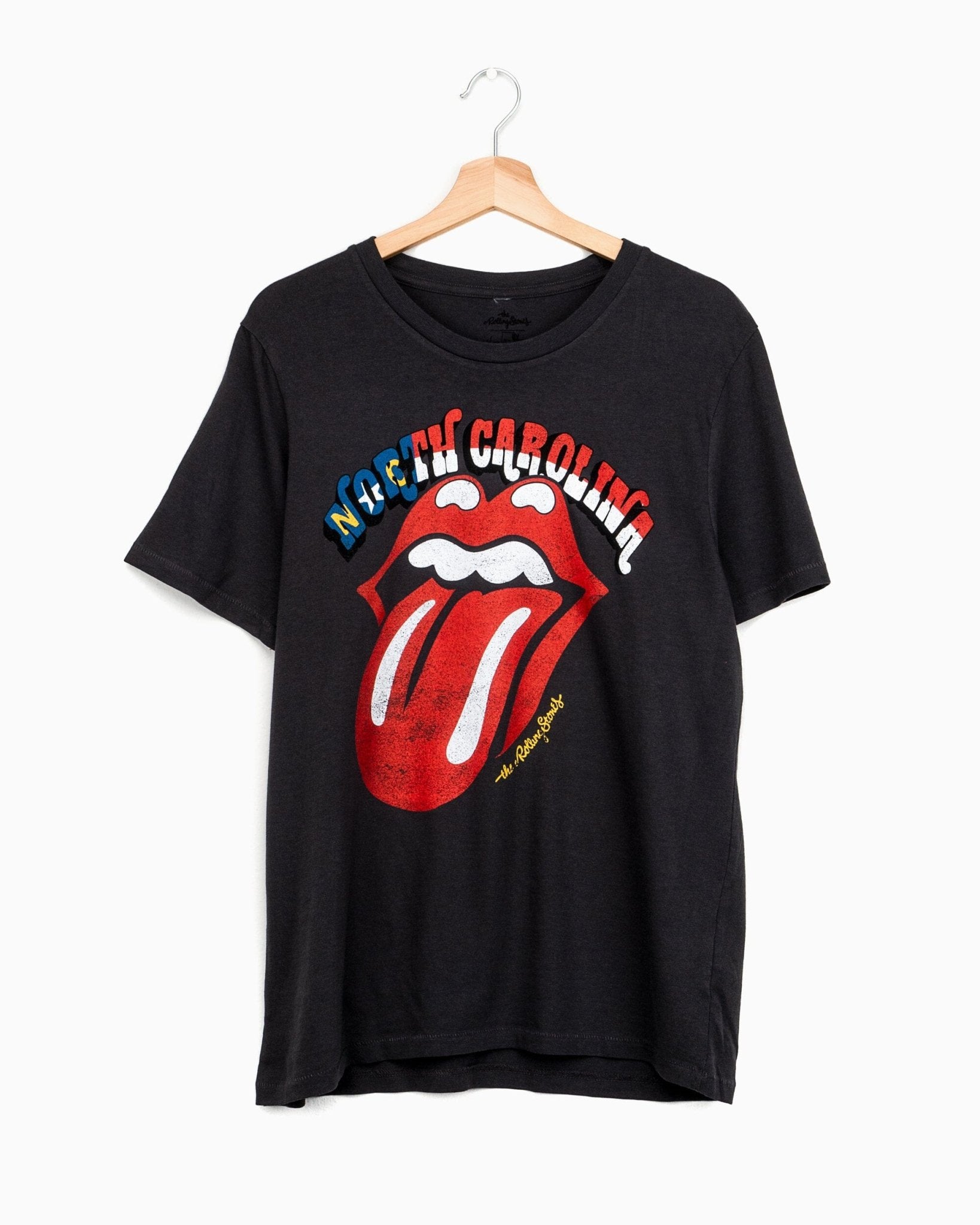 Rolling Stones North Carolina Flag Rocker Off Black Tee - shoplivylu