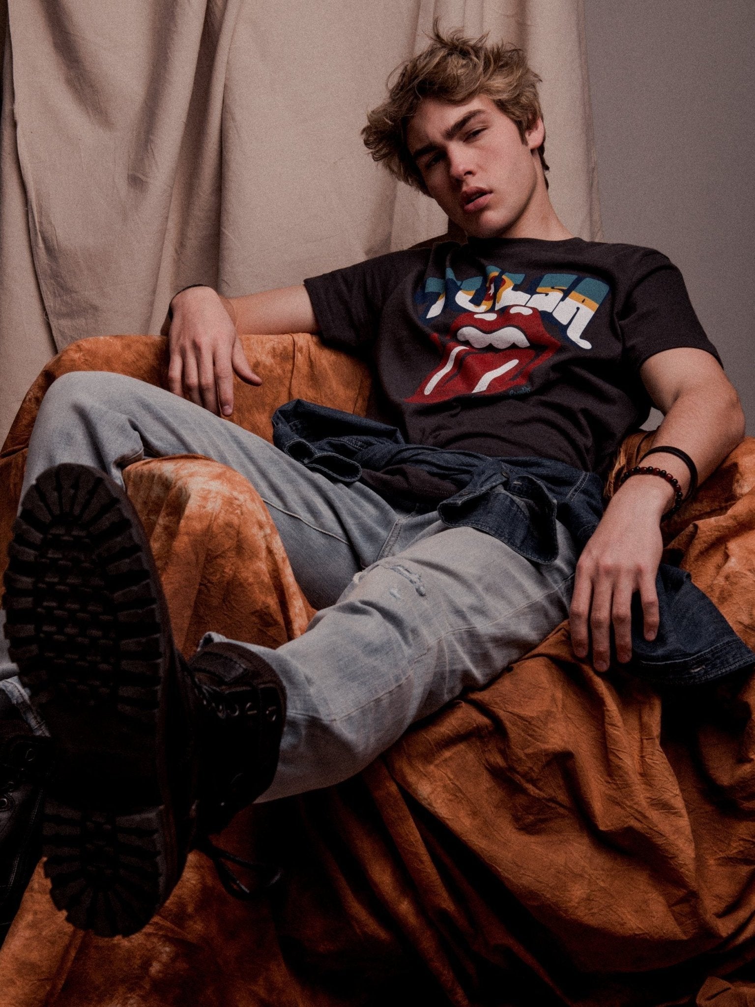 Rolling Stones Tulsa Flag Rocker Off Black Tee (4462500905063)