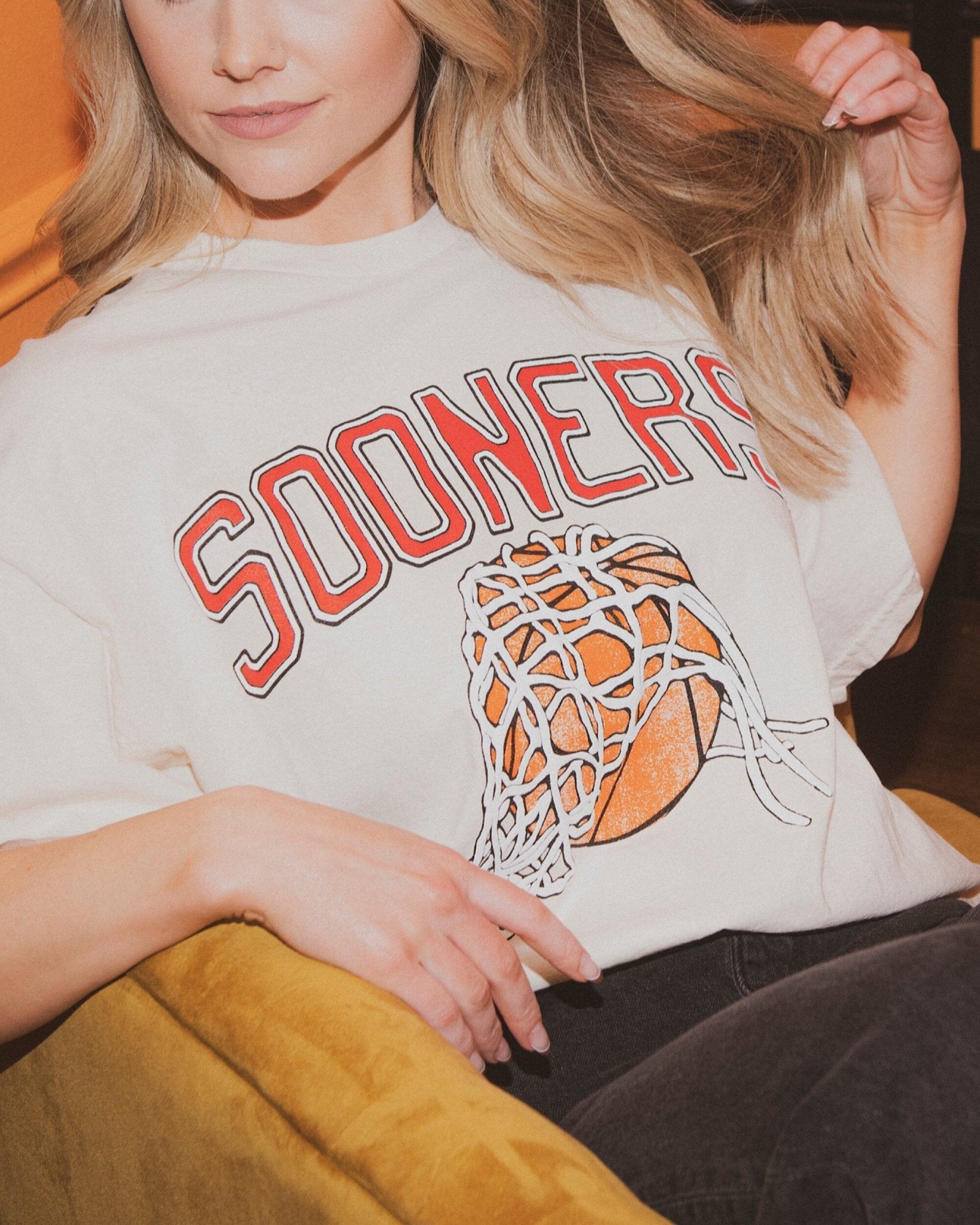 Sooners Basketball Fling Puff Ink Off White Thrifted Tee - shoplivylu