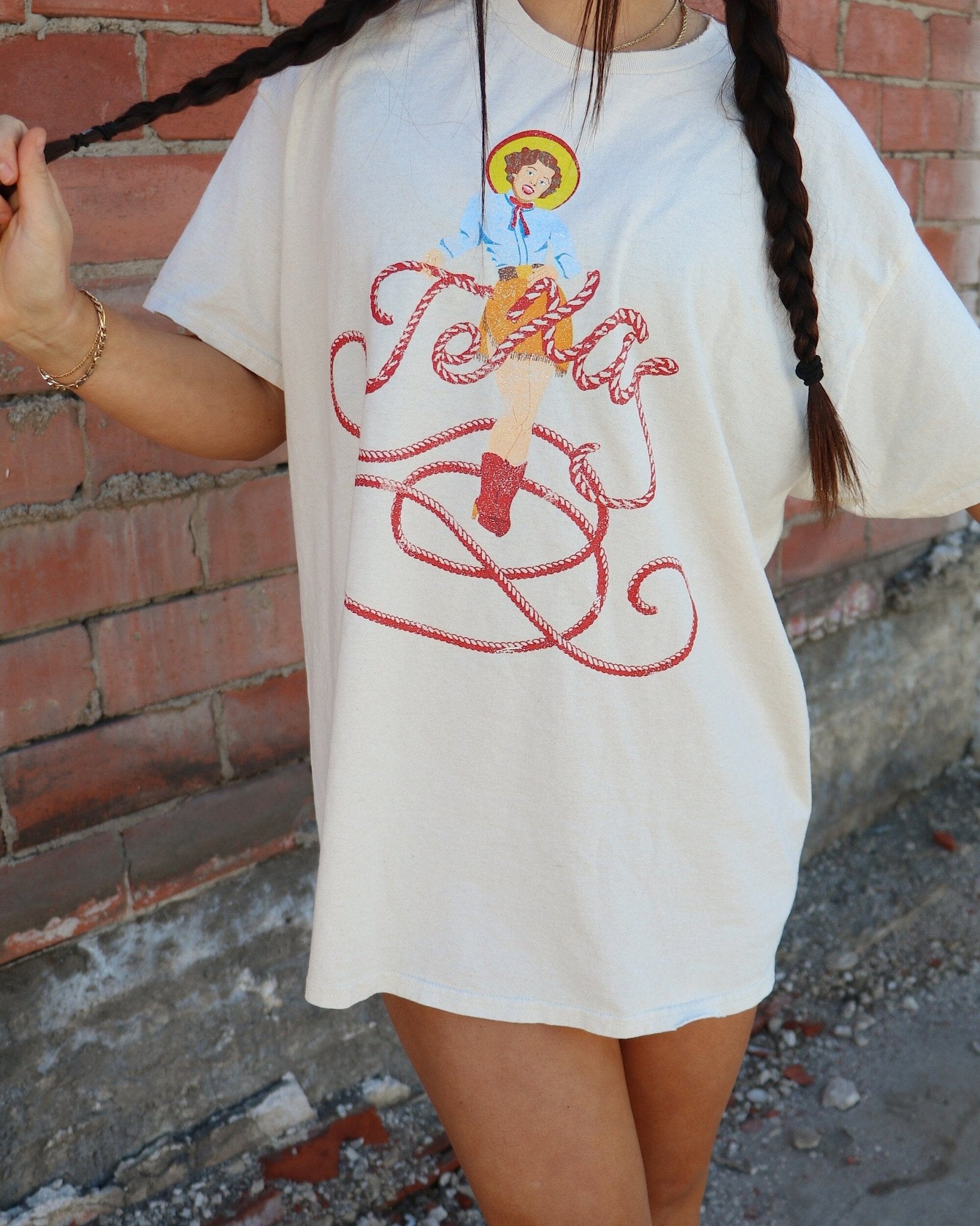 Texas Cowgirl Off White Thrifted Tee - shoplivylu