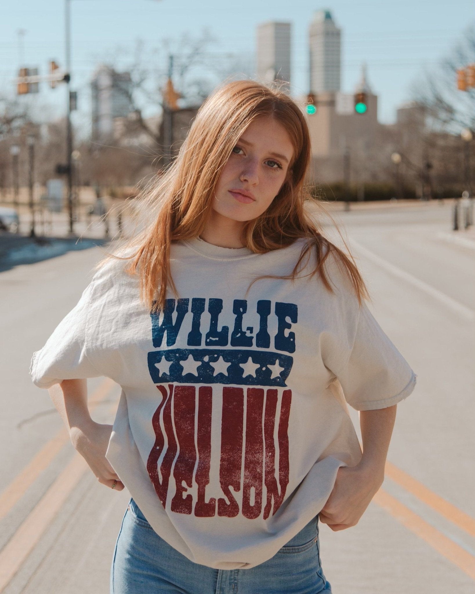 Willie Nelson Stars Off White Thrifted Tee - shoplivylu